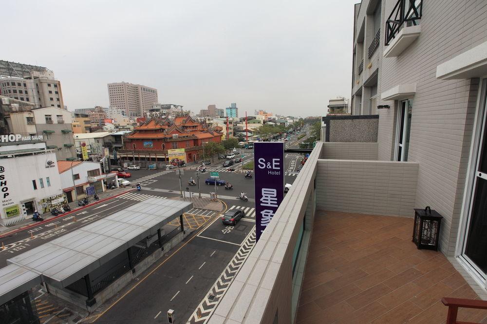 S&E Hotel Tainan Exterior foto