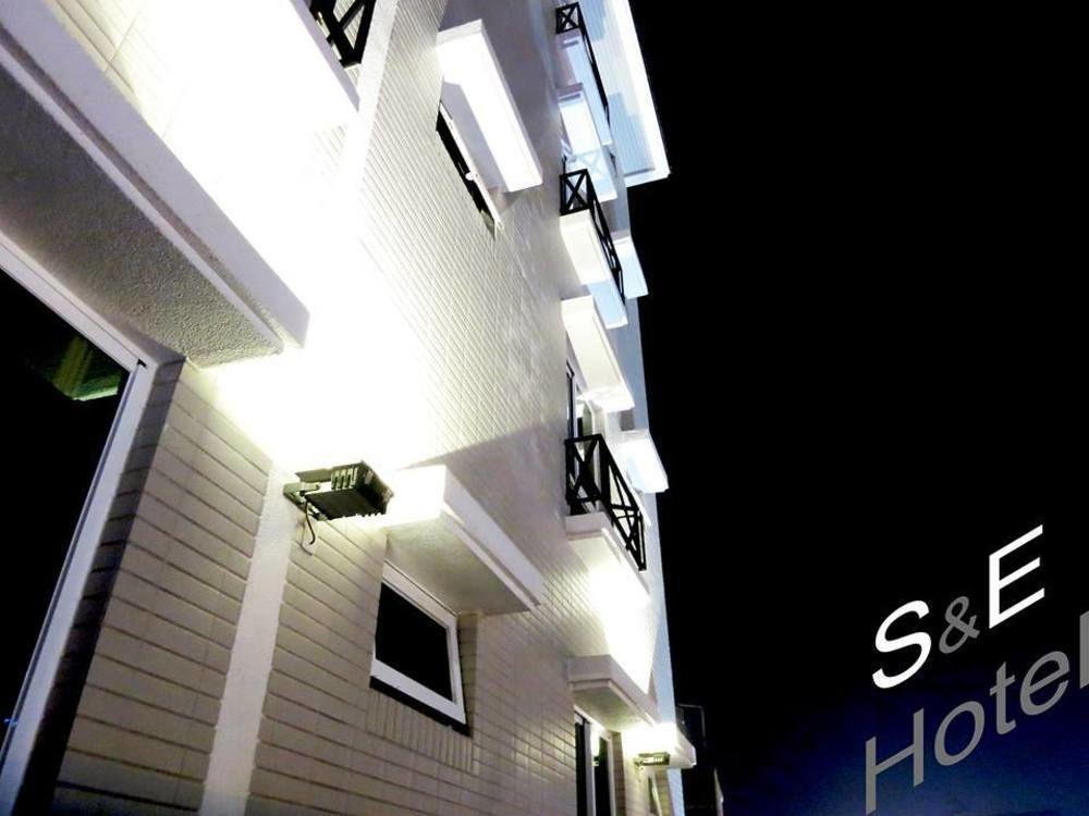 S&E Hotel Tainan Exterior foto